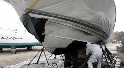 Boat Hull Cleaning Service & Crustacean Removal